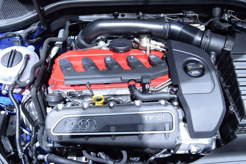 audi RS3 moteur 5 cylindres 2016